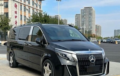 Mercedes-Benz Vito, 2024 год, 6 400 000 рублей, 4 фотография
