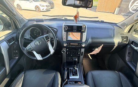 Toyota Land Cruiser Prado 150 рестайлинг 2, 2012 год, 2 900 000 рублей, 12 фотография