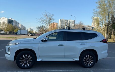 Mitsubishi Pajero Sport III рестайлинг, 2022 год, 4 200 000 рублей, 2 фотография