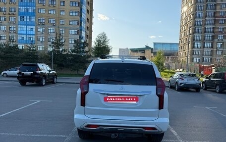 Mitsubishi Pajero Sport III рестайлинг, 2022 год, 4 200 000 рублей, 4 фотография