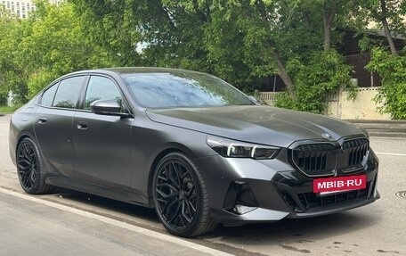 BMW 5 серия, 2023 год, 7 990 000 рублей, 3 фотография