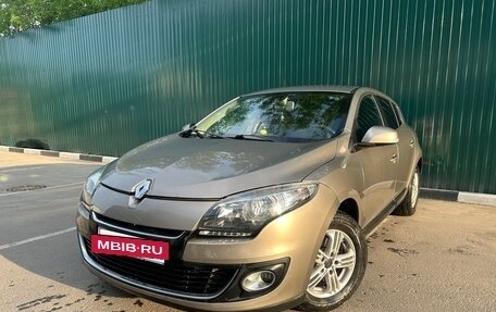 Renault Megane III, 2012 год, 550 000 рублей, 2 фотография