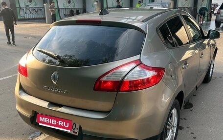 Renault Megane III, 2012 год, 550 000 рублей, 11 фотография
