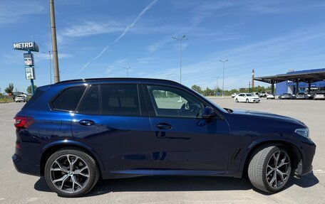 BMW X5, 2021 год, 8 950 000 рублей, 2 фотография