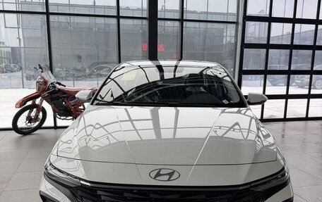 Hyundai Elantra, 2023 год, 2 299 000 рублей, 4 фотография