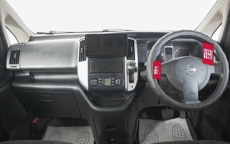 Nissan Serena III, 2009 год, 1 049 000 рублей, 14 фотография