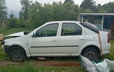 Renault Logan I, 2014 год, 130 000 рублей, 3 фотография