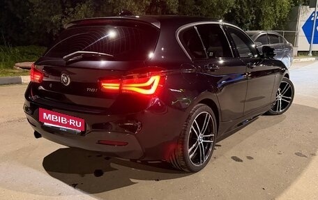 BMW 1 серия, 2019 год, 1 950 000 рублей, 4 фотография
