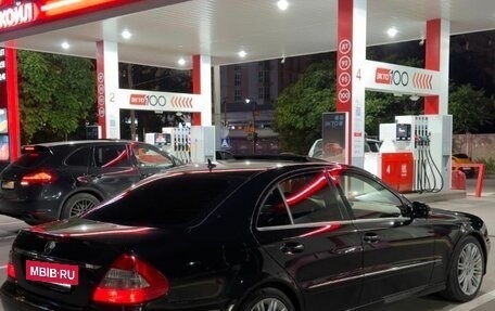 Mercedes-Benz E-Класс, 2008 год, 990 000 рублей, 4 фотография