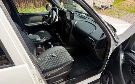 Chevrolet Niva I рестайлинг, 2018 год, 750 000 рублей, 11 фотография