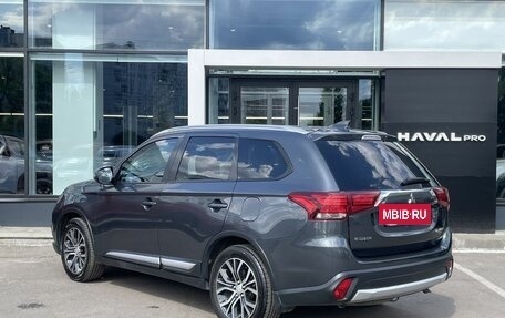 Mitsubishi Outlander III рестайлинг 3, 2018 год, 2 112 000 рублей, 7 фотография
