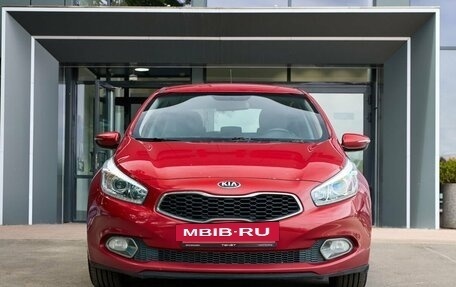 KIA cee'd III, 2014 год, 949 900 рублей, 2 фотография