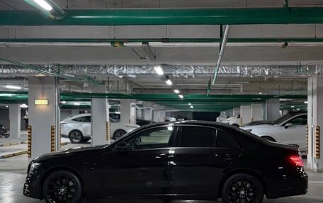 Mercedes-Benz E-Класс, 2018 год, 3 450 000 рублей, 4 фотография