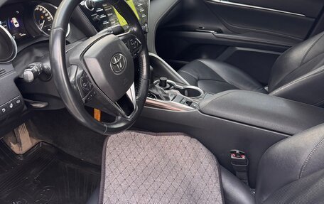 Toyota Camry, 2018 год, 2 500 000 рублей, 6 фотография