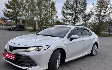 Toyota Camry, 2018 год, 2 500 000 рублей, 5 фотография