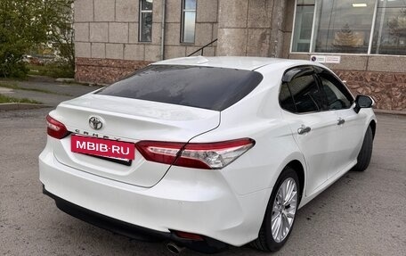 Toyota Camry, 2018 год, 2 500 000 рублей, 3 фотография