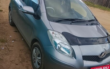 Toyota Vitz, 2009 год, 620 000 рублей, 2 фотография