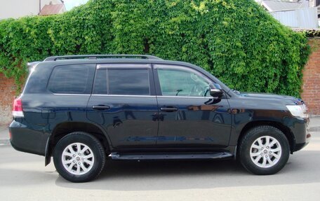 Toyota Land Cruiser 200, 2017 год, 5 500 000 рублей, 8 фотография