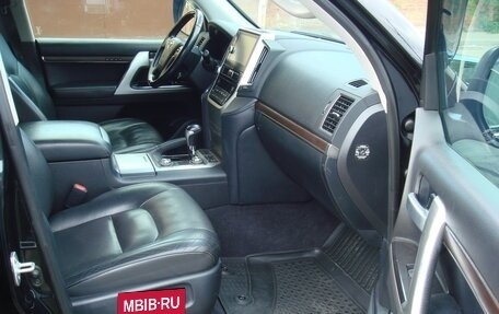 Toyota Land Cruiser 200, 2017 год, 5 500 000 рублей, 13 фотография