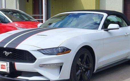 Ford Mustang VI рестайлинг, 2023 год, 4 500 000 рублей, 4 фотография