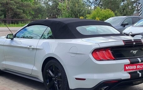 Ford Mustang VI рестайлинг, 2023 год, 4 500 000 рублей, 6 фотография