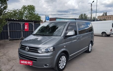 Volkswagen Multivan T5, 2010 год, 2 340 000 рублей, 2 фотография