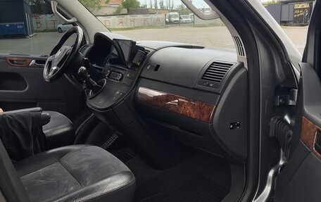 Volkswagen Multivan T5, 2010 год, 2 340 000 рублей, 10 фотография