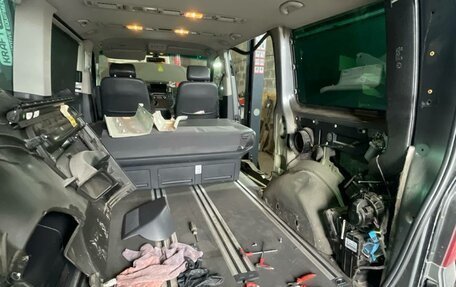Volkswagen Multivan T5, 2010 год, 2 340 000 рублей, 22 фотография