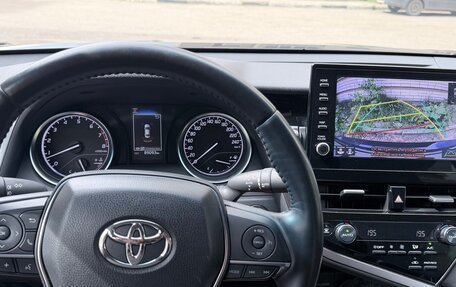 Toyota Camry, 2021 год, 3 550 000 рублей, 8 фотография