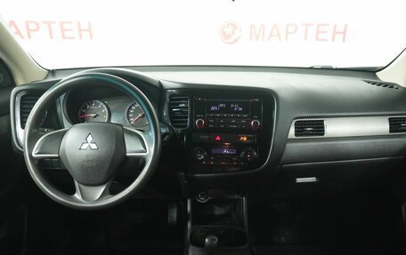 Mitsubishi Outlander III рестайлинг 3, 2012 год, 1 198 000 рублей, 15 фотография