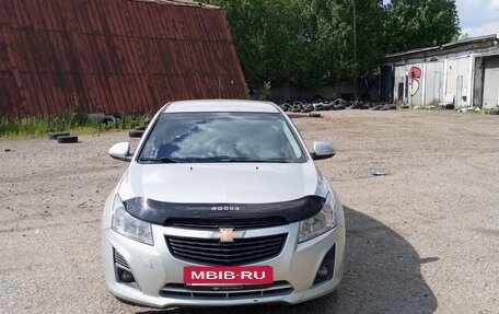 Chevrolet Cruze II, 2014 год, 695 000 рублей, 2 фотография
