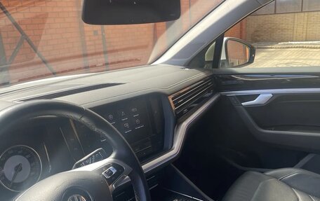 Volkswagen Touareg III, 2019 год, 5 530 000 рублей, 8 фотография