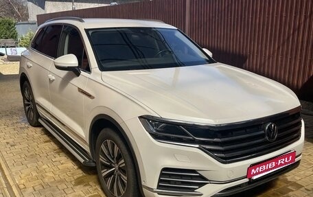 Volkswagen Touareg III, 2019 год, 5 530 000 рублей, 2 фотография