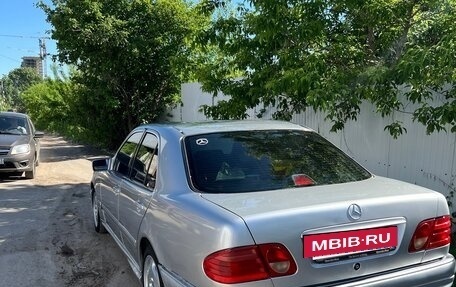Mercedes-Benz E-Класс, 1996 год, 345 000 рублей, 5 фотография
