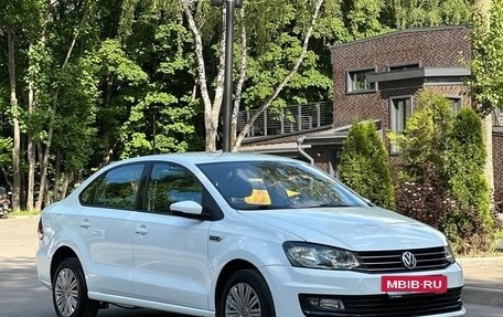 Volkswagen Polo VI (EU Market), 2019 год, 899 000 рублей, 3 фотография