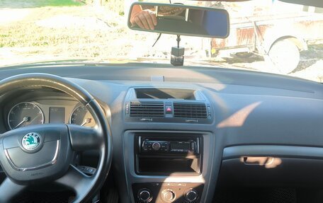 Skoda Octavia, 2010 год, 850 000 рублей, 2 фотография