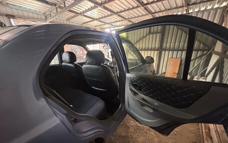 Hyundai Accent II, 2004 год, 200 000 рублей, 7 фотография