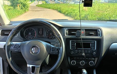 Volkswagen Jetta VI, 2013 год, 815 000 рублей, 9 фотография