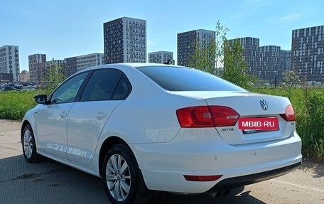 Volkswagen Jetta VI, 2013 год, 815 000 рублей, 6 фотография