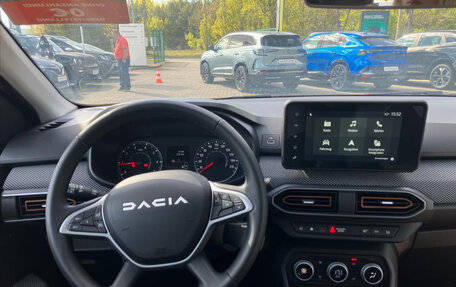 Dacia Sandero, 2023 год, 1 860 000 рублей, 10 фотография