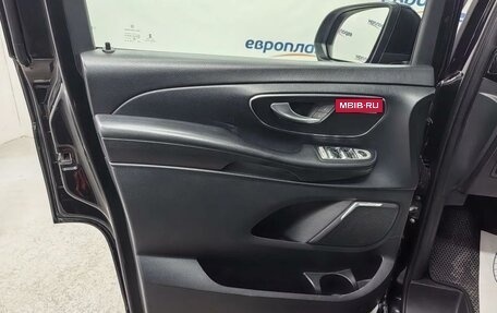 Mercedes-Benz V-Класс, 2019 год, 4 950 000 рублей, 5 фотография