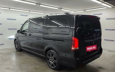 Mercedes-Benz V-Класс, 2019 год, 4 950 000 рублей, 4 фотография