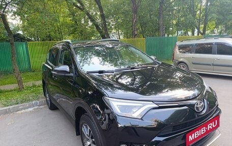 Toyota RAV4, 2018 год, 2 160 000 рублей, 2 фотография