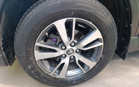 Toyota RAV4, 2018 год, 2 160 000 рублей, 17 фотография