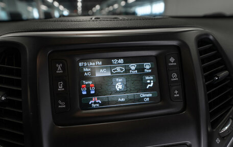 Jeep Cherokee, 2014 год, 1 480 000 рублей, 18 фотография