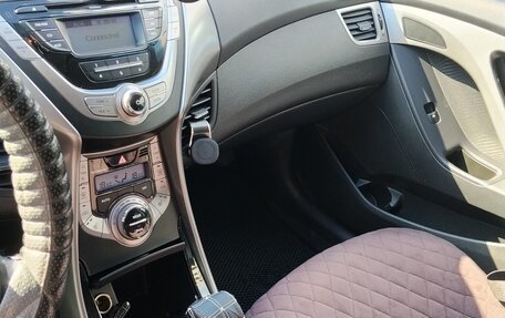 Hyundai Elantra V, 2013 год, 850 000 рублей, 8 фотография