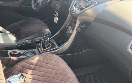 Hyundai Elantra V, 2013 год, 850 000 рублей, 19 фотография