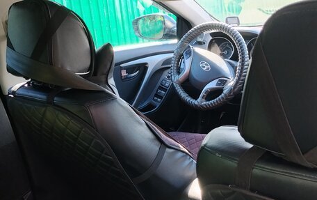 Hyundai Elantra V, 2013 год, 850 000 рублей, 16 фотография