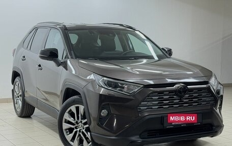 Toyota RAV4, 2020 год, 4 150 000 рублей, 3 фотография