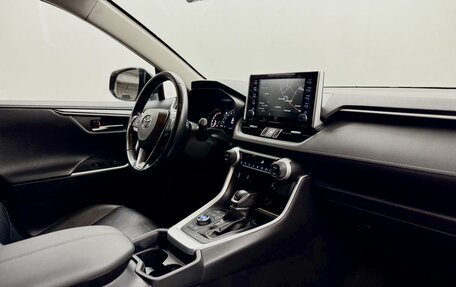 Toyota RAV4, 2020 год, 4 150 000 рублей, 12 фотография